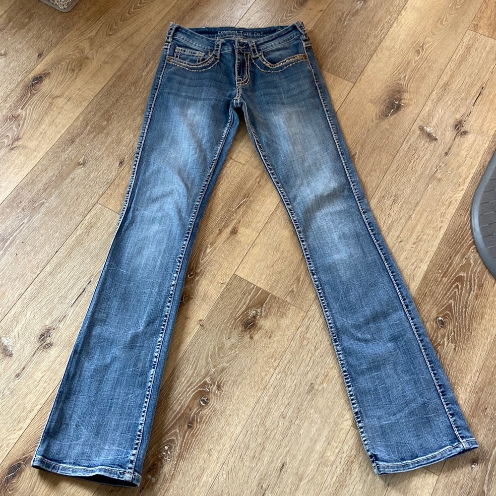 Cowgirl Tuff Jeans 27X 37